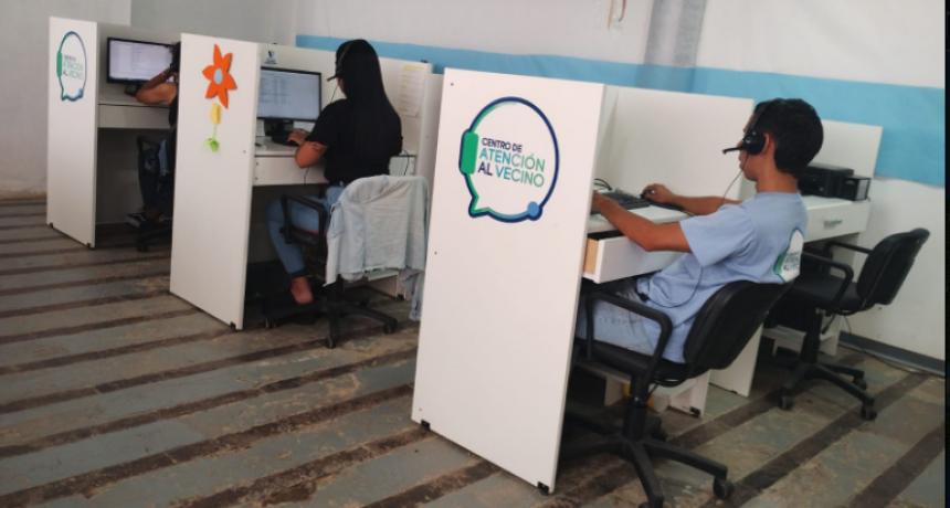 El Centro de Atención al Vecino continúa atendiendo solicitudes y consultas sobre trámites y servicios municipales