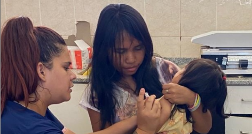 Niñas y niños de la comunidad El Quebracho actualizaron el esquema de vacunación COVID