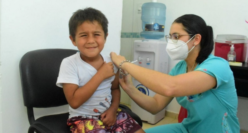 Mas de 500 personas se vacunaron contra el COVID-19 en el Parque Acuático