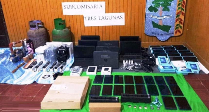 Tres menores fueron retenidos por la sustracci&oacute;n de elementos del JIN 28