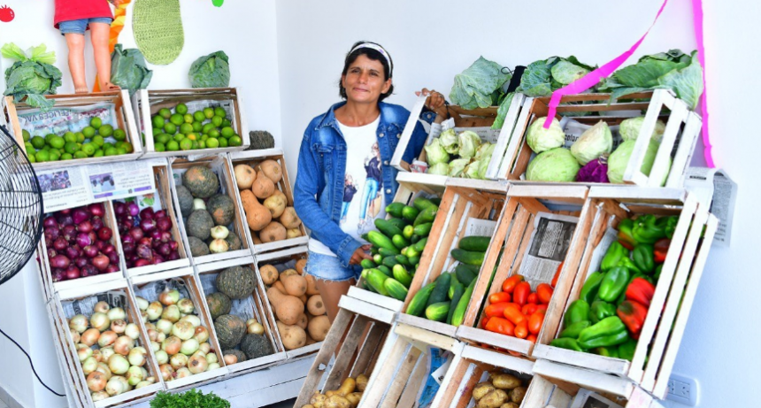 De vender frutas al aire libre a tener su local propio