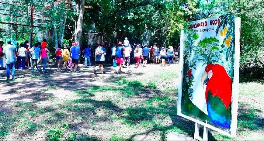 Alrededor de 5 mil personas visitan Guaycolec cada fin de semana
