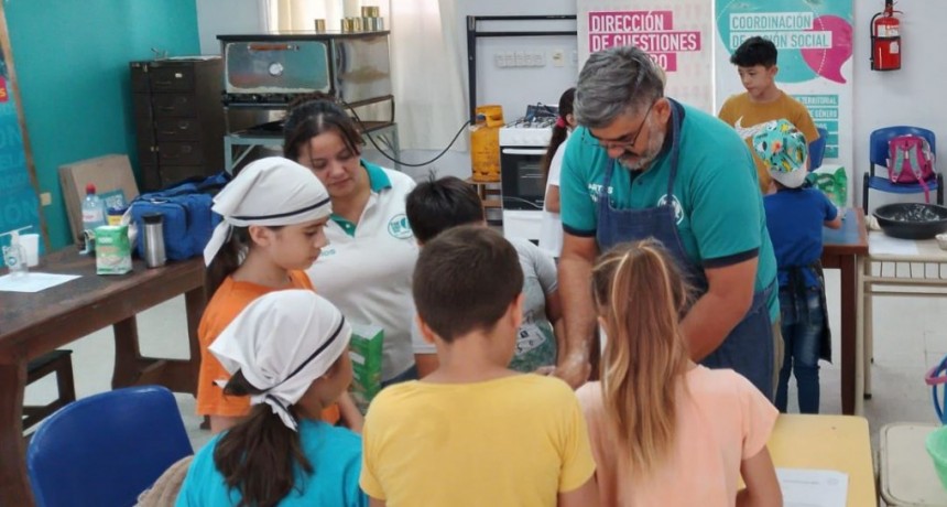 Se desarrollan con éxito los talleres municipales de la Agenda Verano 2023