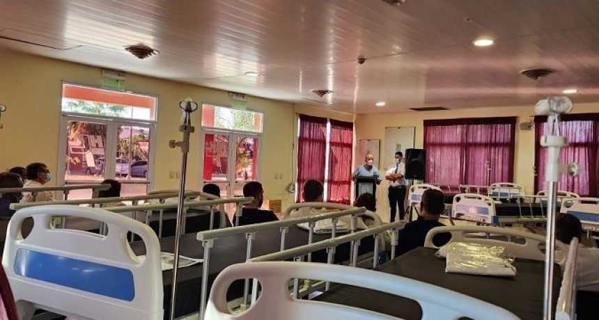 Salud continúa sumando insumos y equipamientos en el Hospital de Las Lomitas