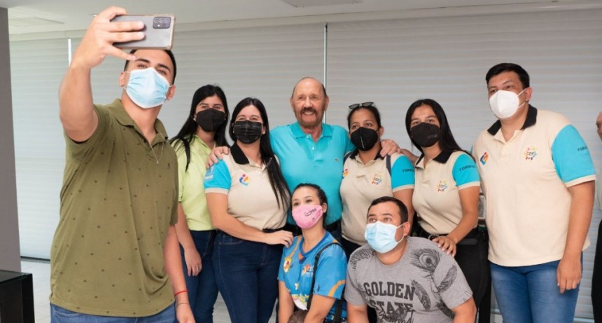 El gobernador Insfrán agradeció las muestras de afecto en el día de su cumpleaños