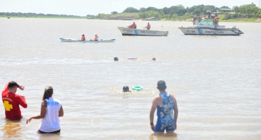 Competencia de aguas abiertas, torneos de playa y paseos en piraguas en la Fiesta del Río, Mate y Tereré