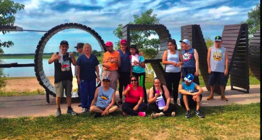 Residentes de los hogares “Refugio de Alegría” y Refugio de Amor” pasaron una jornada en Laguna Oca