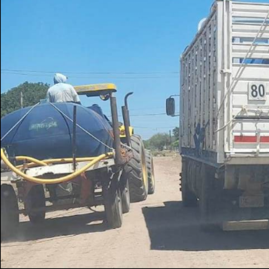 Control de camiones abastecedores de agua en las localidades del interior