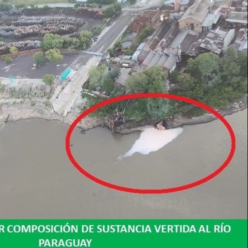 Vecinos denuncian derrame de una sustancia blanca sobre las aguas del rio Paraguay