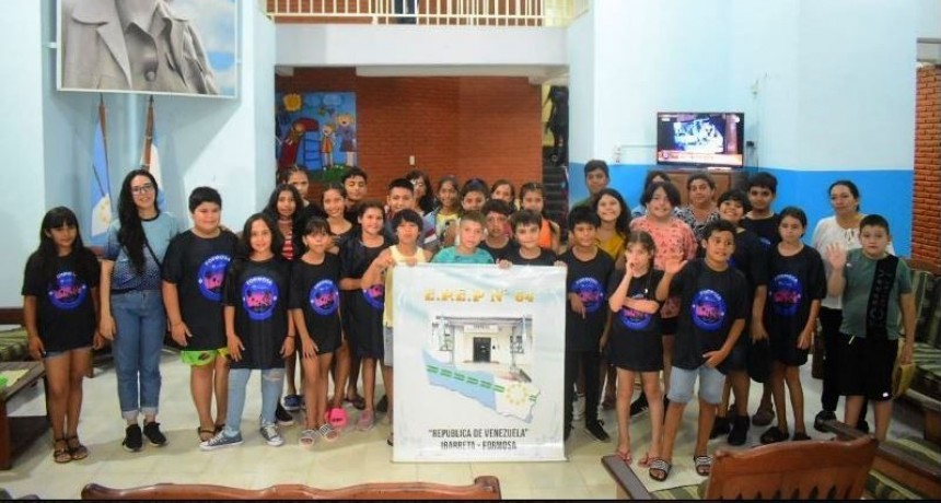 Ni&ntilde;as y ni&ntilde;os del interior siguen llegando a la Capital por el Programa &ldquo;Conociendo Mi Provincia&rdquo;