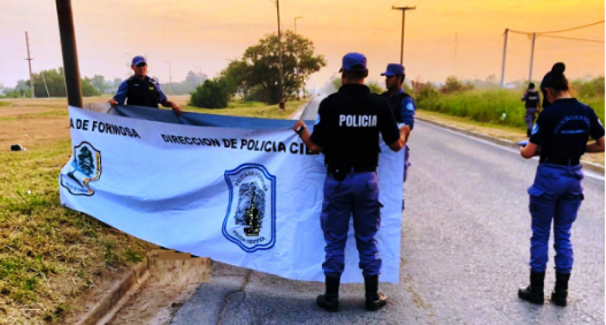 Motociclista falleció luego de colisionar una columna de alumbrado público
