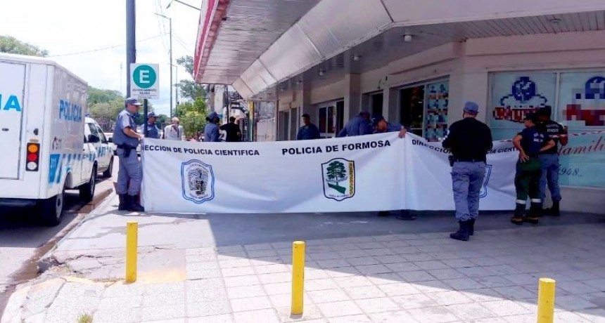 Un hombre falleció frente a un supermercado