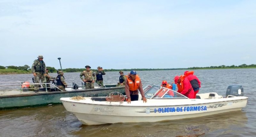La Policía encontró a uno de los tres pescadores desaparecidos en aguas del riacho Piki Sirí