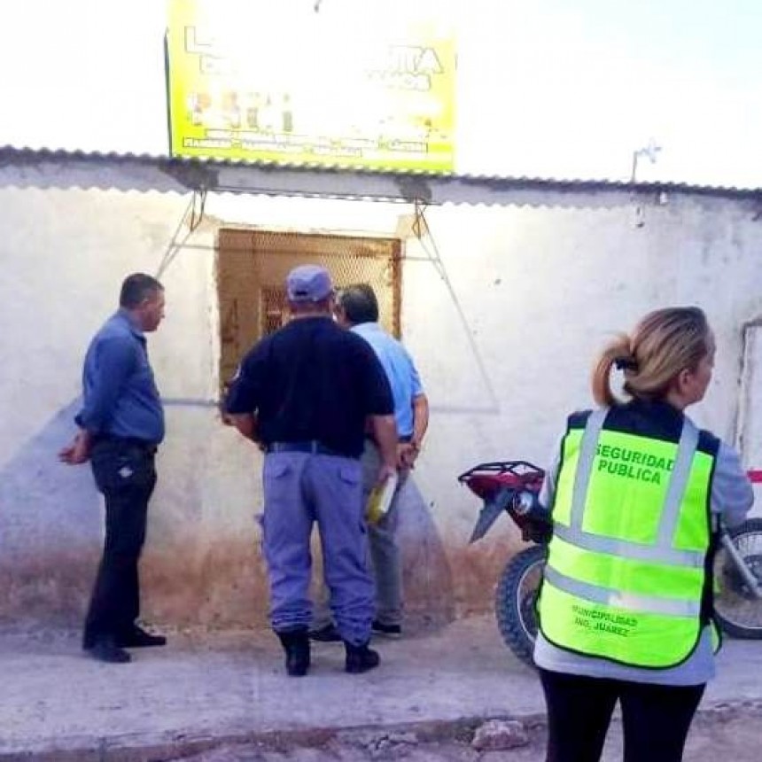 Policías e inspectores municipales de Ingeniero Juárez visitaron comercios