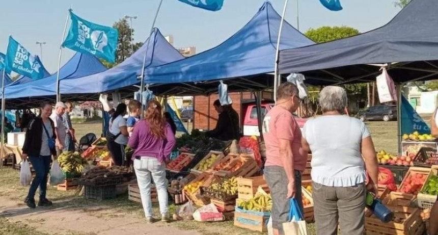 “El Mercado en Tu Ciudad”: Productos frutihortícolas, pescados de mar y artesanías, a precios populares, en el barrio Independencia
