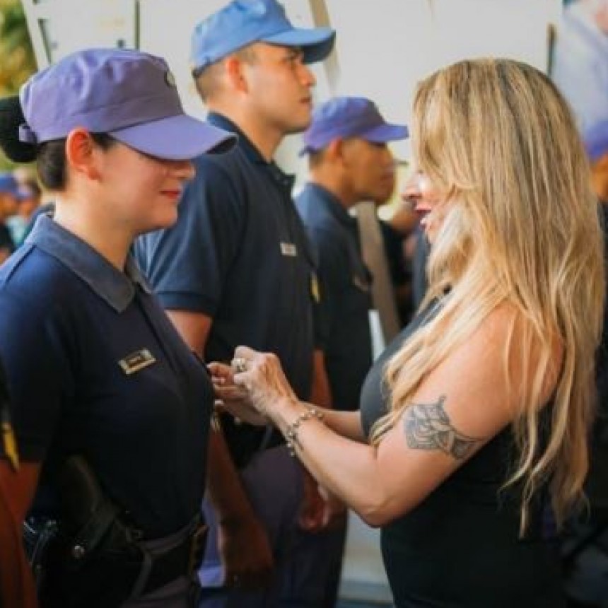  Acompa&ntilde;amos al gobernador en el acto de ascenso de 1.790 efectivos de la Polic&iacute;a de la Provincia