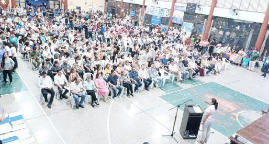 El vicegobernador Sol&iacute;s particip&oacute; de la entrega de Certificados de Capacitaciones Formosa