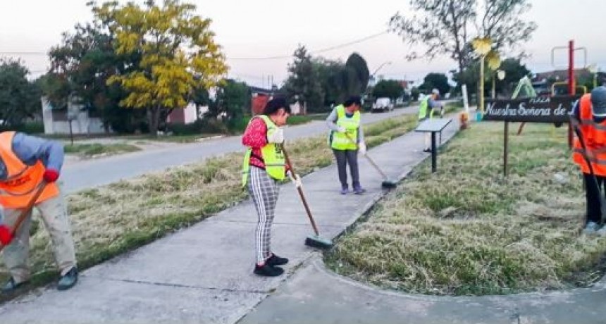 El Municipio capitalino intervino con distintas tareas los espacios verdes de la ciudad