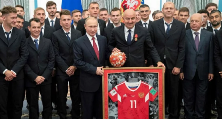 La FIFA ech&oacute; a Rusia del Mundial de Qatar 2022