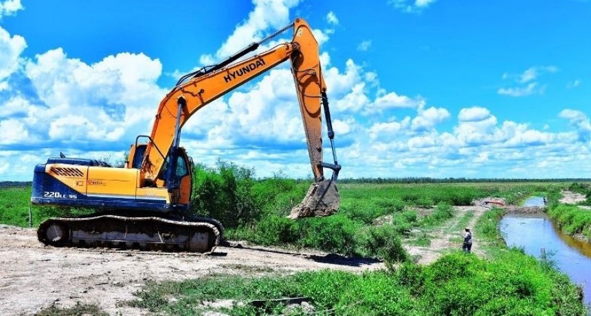 Murdoch aseguró la provisión de agua potable para los pobladores de Laguna Naineck