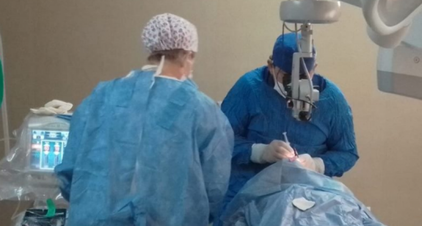 Nuevos procedimientos oftalmológicos fueron realizados en el hospital de Las Lomitas