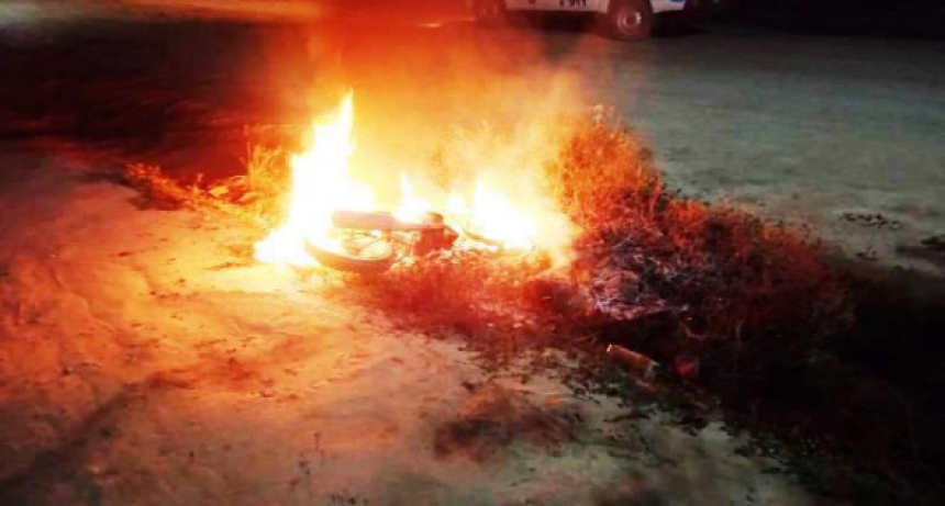 La Policía detuvo a dos hombres que protagonizaron una gresca, daño y amenaza