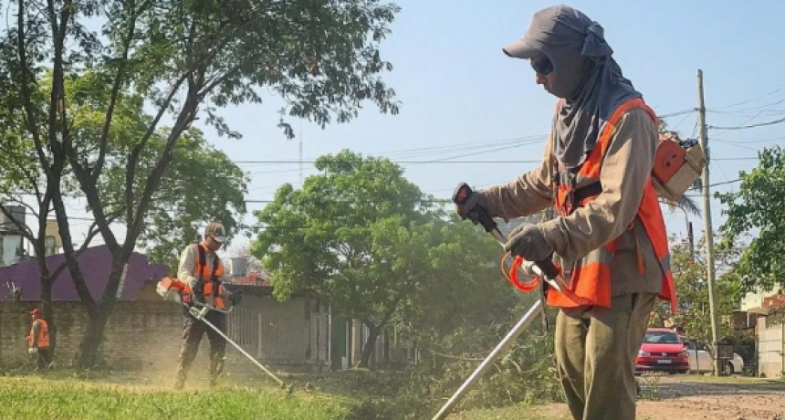 Activa intervenci&oacute;n comunal para el embellecimiento de plazas, avenidas y paseos p&uacute;blicos