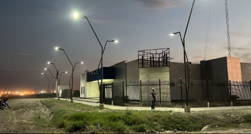 Avanza la construcción del Centro de Inclusión Digital que contará con energía renovable