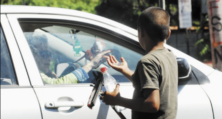 “Una moneda más, un derecho menos”: La campaña del Ministerio de la Comunidad contra el trabajo infantil