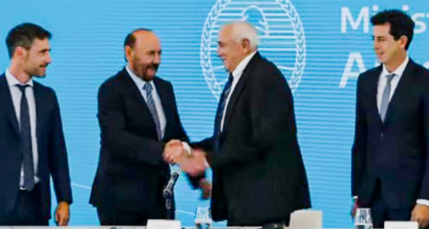 El gobernador Insfrán participó de la firma de cooperación con Israel por el manejo del agua