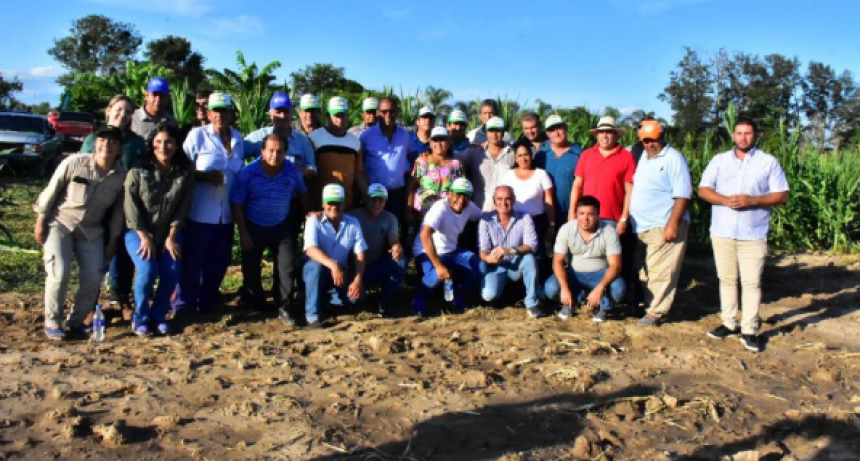Entregaron insumos y herramientas a paipperos de Siete Palmas y Laguna Naineck