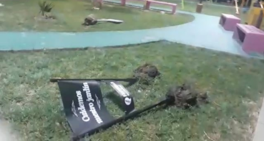 La Municipalidad realiz&oacute; denuncia ante actos vand&aacute;licos en plaza del barrio Bernardino Rivadavia