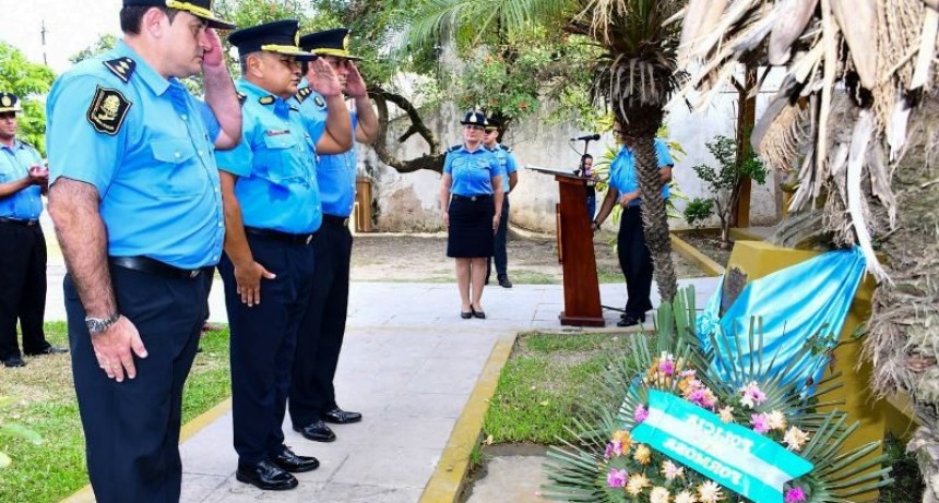 La Policía evocó el 30 aniversario de la muerte en servicio del Oficial Subinspector Idelfonso Vera