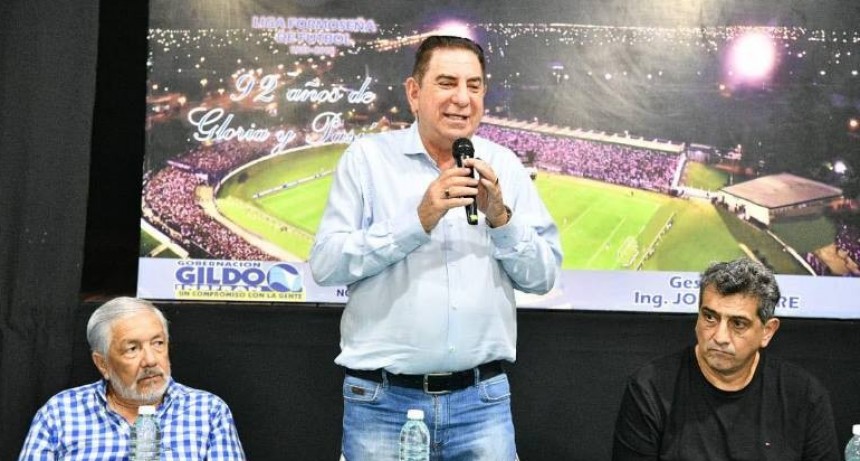 Jofré asistió a la apertura de los cursos de capacitación para árbitros y aspirantes de la Escuela de Árbitros de la LFF