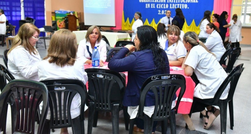 Directivos capitalinos de primaria participaron de la jornada de Orientación para la Organización Institucional