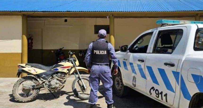 La Policía recuperó tres motocicletas y detuvo a dos sujetos