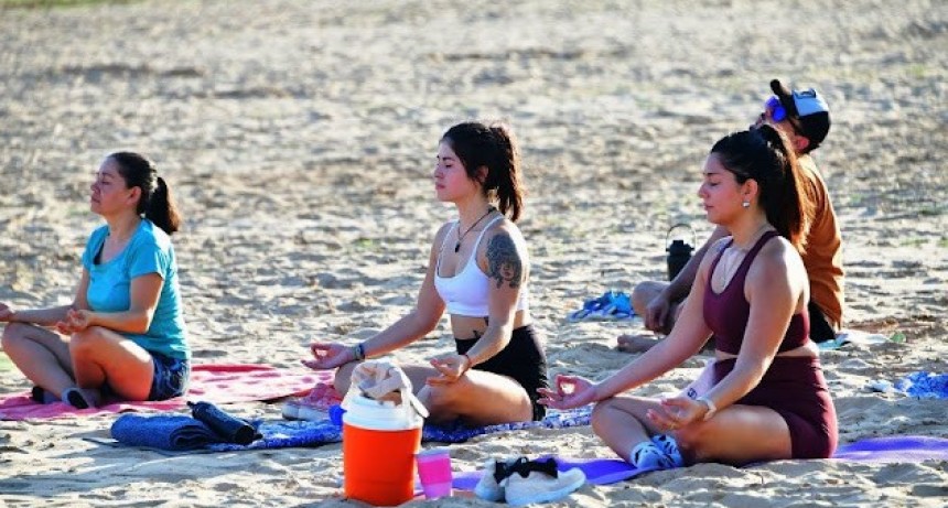 Yoga en Laguna Oca, la propuesta veraniega de febrero