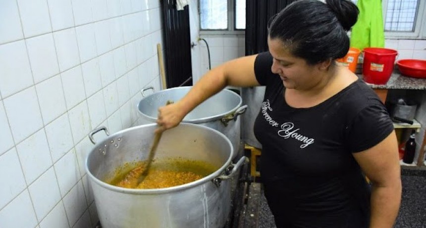 El servicio de comedor tiene entre 60 y 80 asistentes en la EPEP N° 501