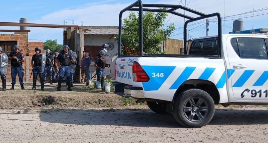 Detuvieron a un hombre se secuestraron motocicleta y motopartes