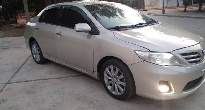 La Policía recuperó un automóvil de alta gama y detuvo a dos sujetos
