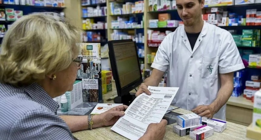 Jubilados y pensionados perdieron un 42, 7% del poder de compra en medicamentos