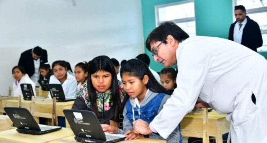 No es obligatorio pagar la matrícula de ingreso en ningún establecimiento educativo público