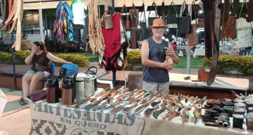 El Mercado Comunitario de Emprendedores volvió al Galpón “G”
