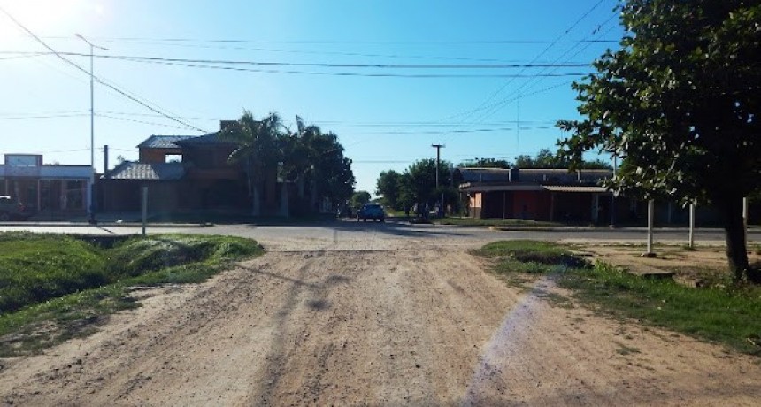 Un motociclista terminó con fractura de cráneo al protagonizar un choque contra un automóvil