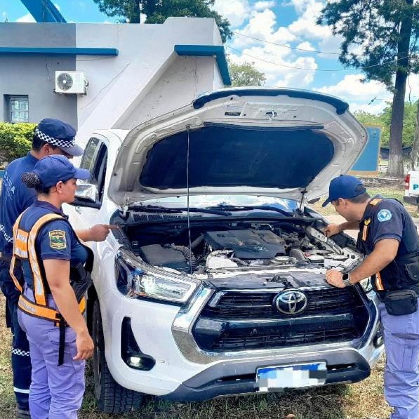 La Policía secuestró otra camioneta de alta gama con adulteraciones y cédula falsa