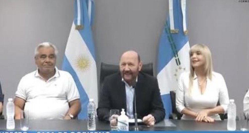 Gildo Insfrán anunció un incremento salarial para el primer semestre del 2025 del 45% para activos y pasivos