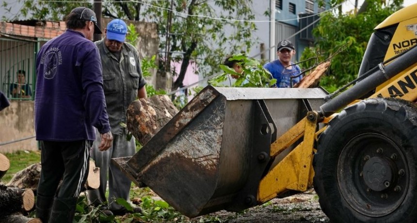 Limpieza en distintos puntos de la ciudad