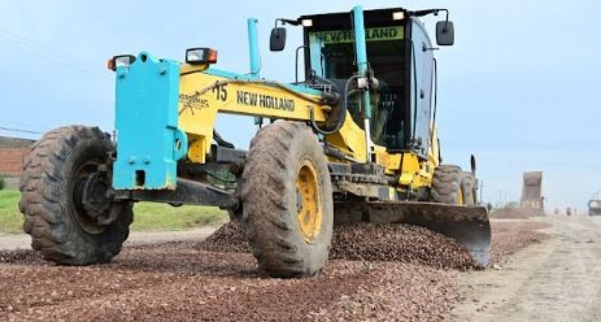 La Municipalidad realiz&oacute; mejoramiento integral de calles y enripiado en los barrios Salvador Gurrieri y 28 de Junio