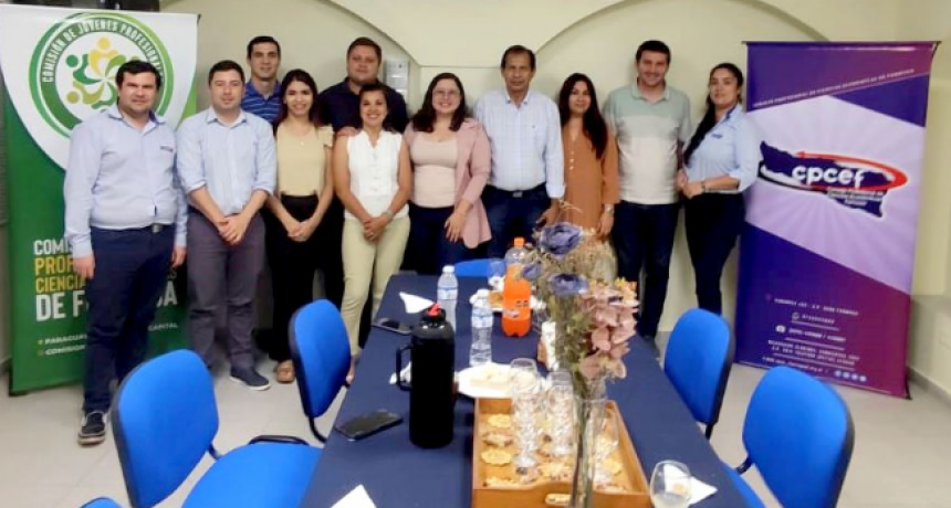 El Consejo de Ciencias Económicas inauguró refacciones en el salón de la planta baja de la institución