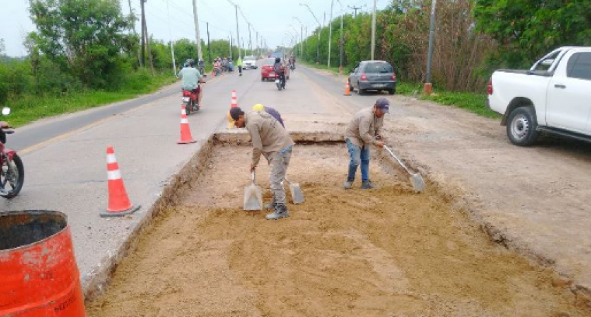 El Municipio continúa con las obras de bacheo en distintas arterias